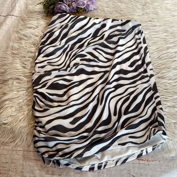 Princess Polly Elijah Mini Skirt Ruched Mesh Zebra Print sz 6 - Picture 10 of 10